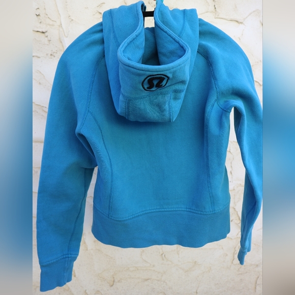 Lululemon zip up hoodie size 6 - Picture 3 of 13
